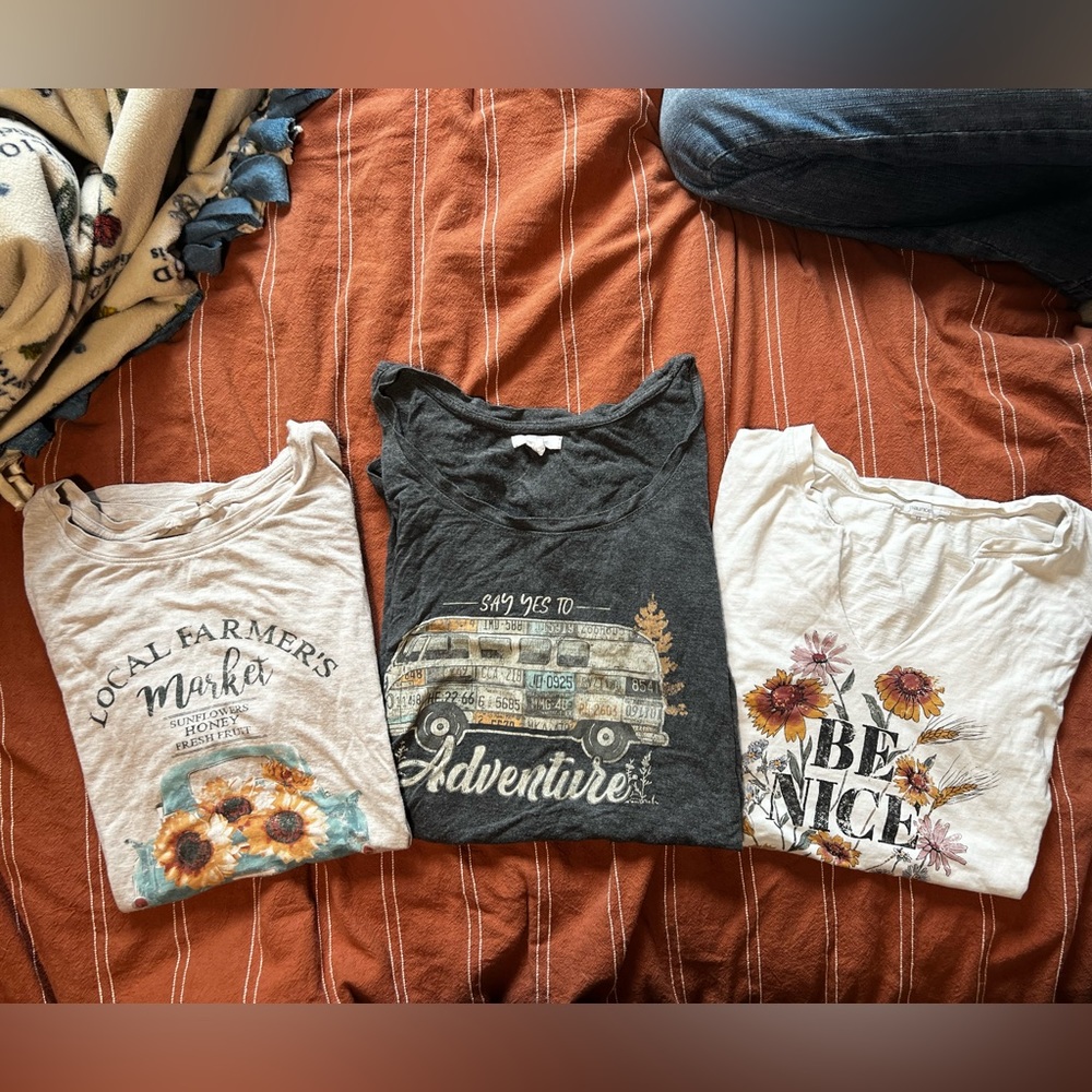 Maurice’s Graphic T-shirts